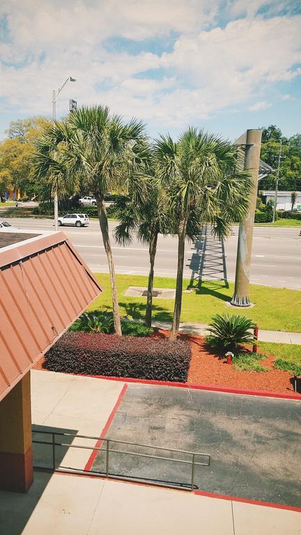 Days Inn Pensacola North Ferry Pass Kültér fotó